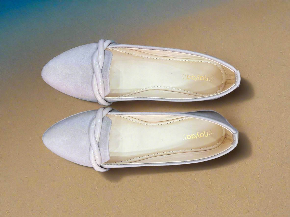 Elegant Creamy Pink Twist Ballerina Flats