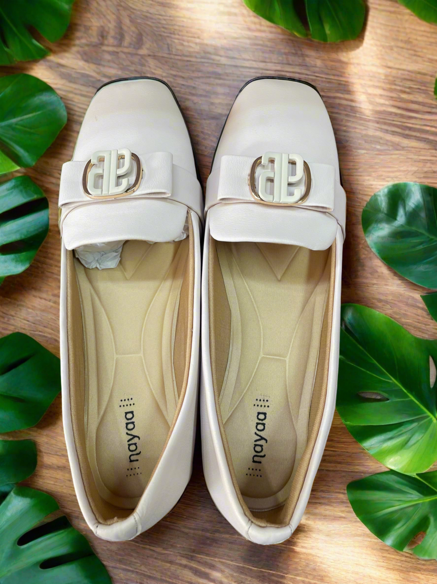 Chic White Block Heel Pumps