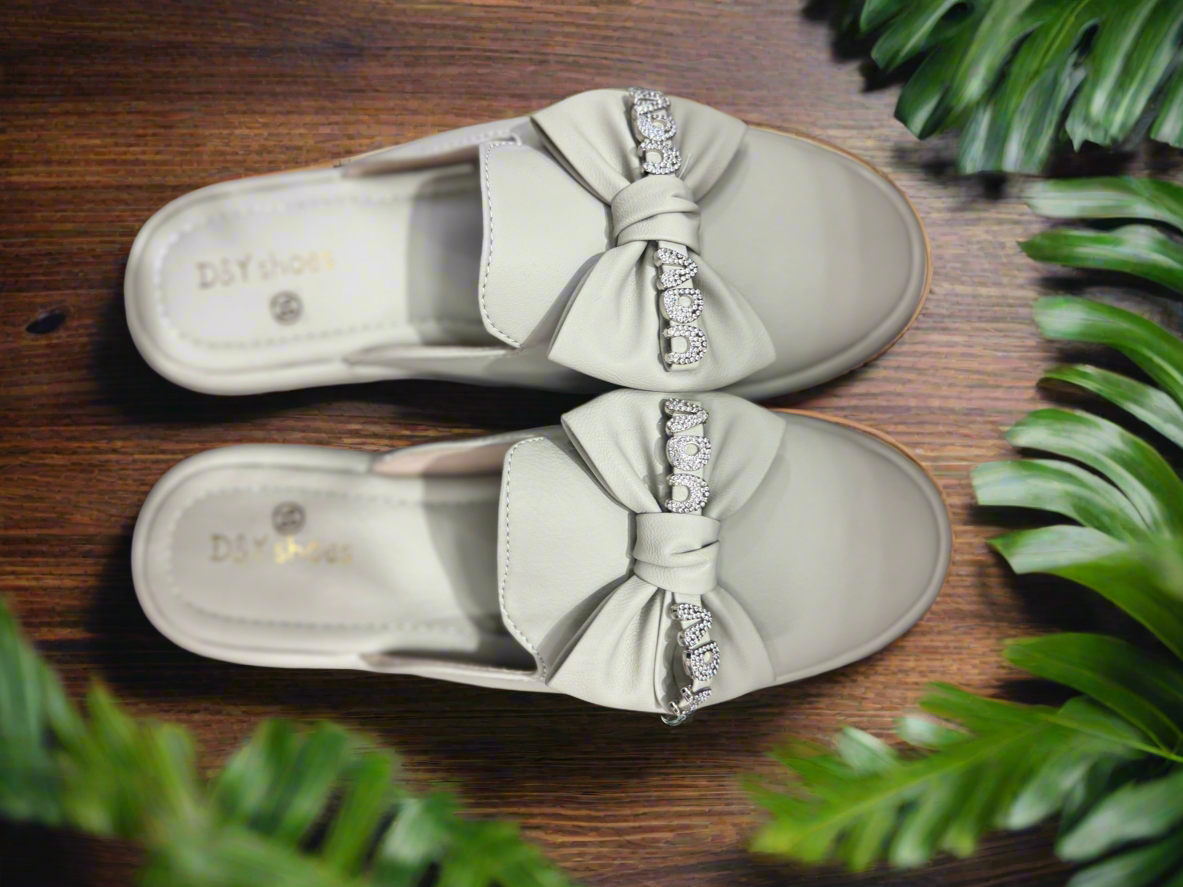 Women's Bow Slip-On Flats - Light Grey