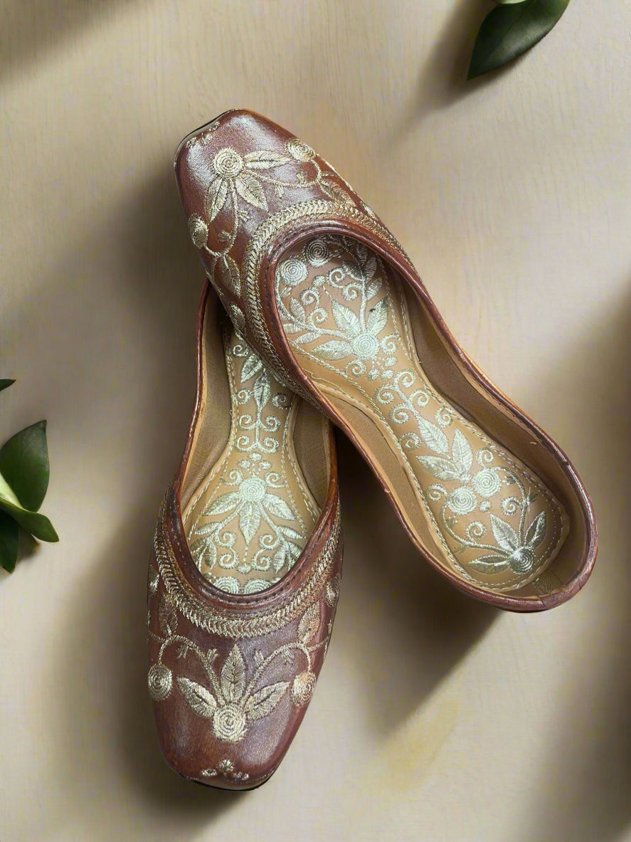 Classic Brown Leather Jutti