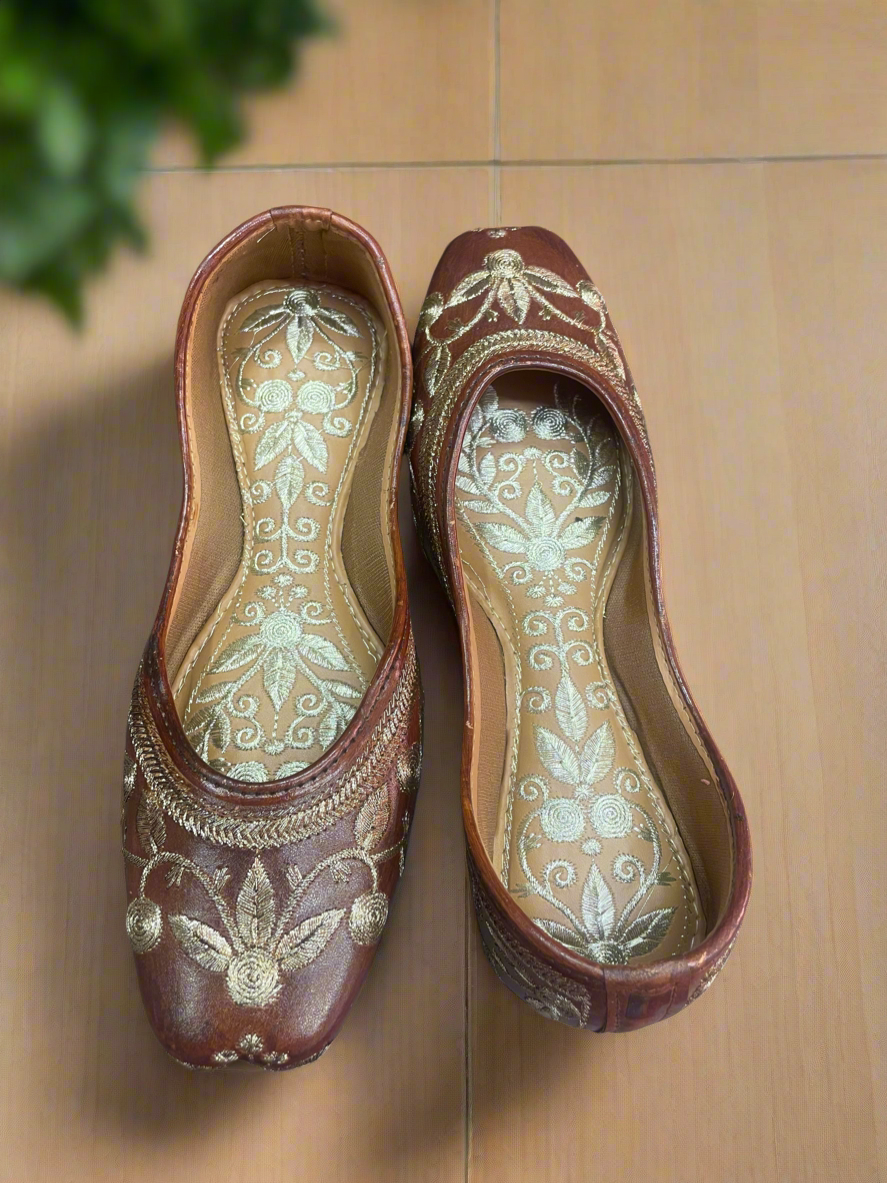 Classic Brown Leather Jutti
