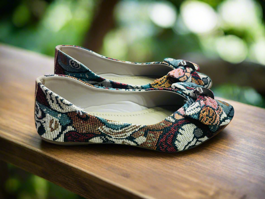 Vintage Floral Printed Ballerina Flats