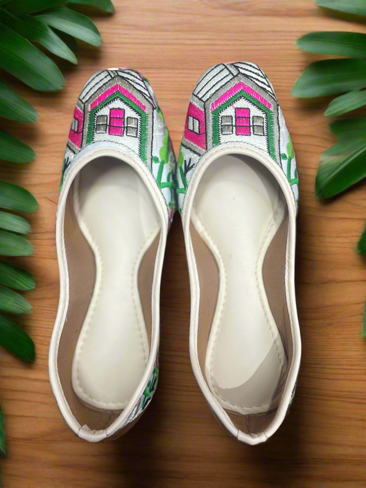 Handcrafted Ethnic Jutti with Colorful House Embroidery