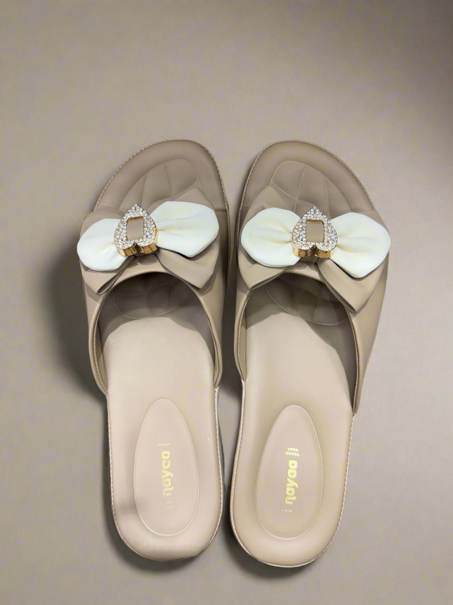 Elegant Bow Detail Comfort Slides