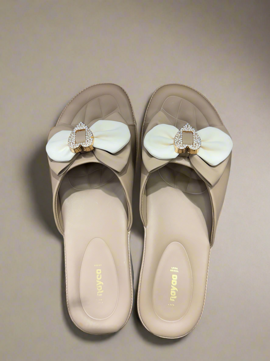 Elegant Bow Detail Comfort Slides