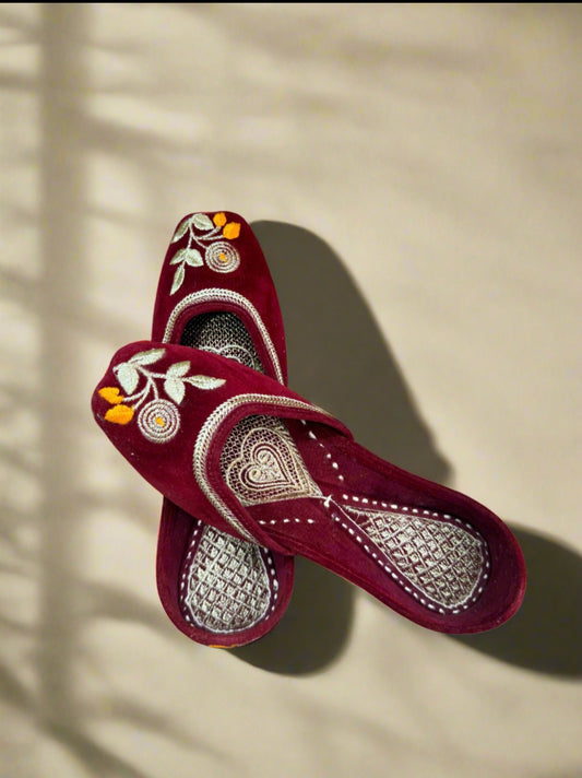 Elegant Maroon Velvet Embroidered Juttis