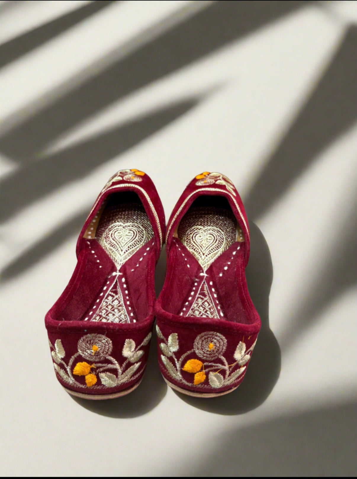 Elegant Maroon Velvet Embroidered Juttis