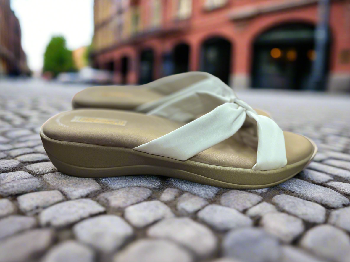 Casual White Knot Detail Slip-On Sandals