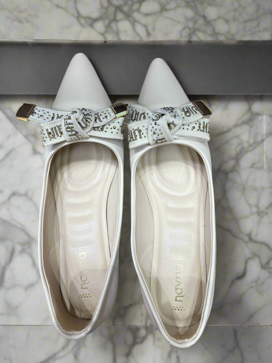 Modern Comfort White Kitten Heels