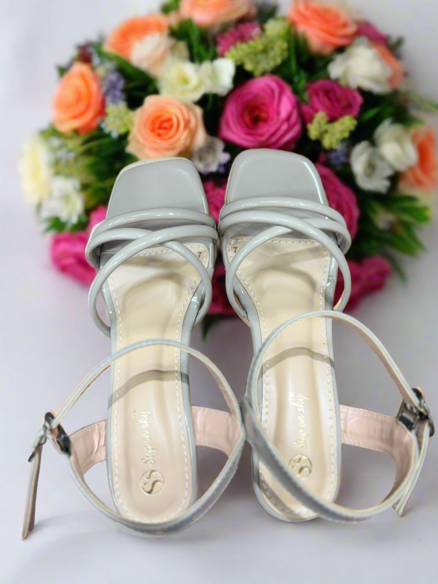 Women's Glossy Block Heel Sandals – Grey Strappy Design