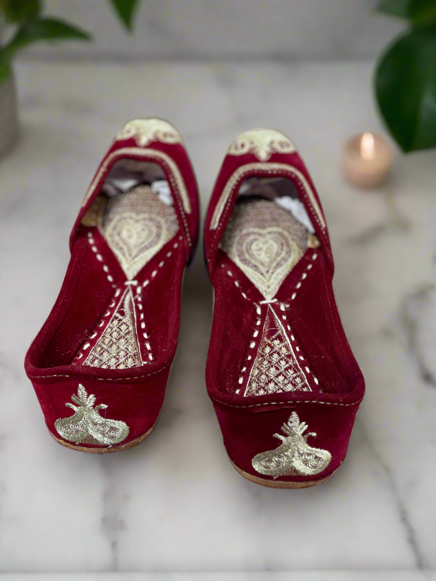 Designer Maroon Embroidered Mojari with Velvet Finish