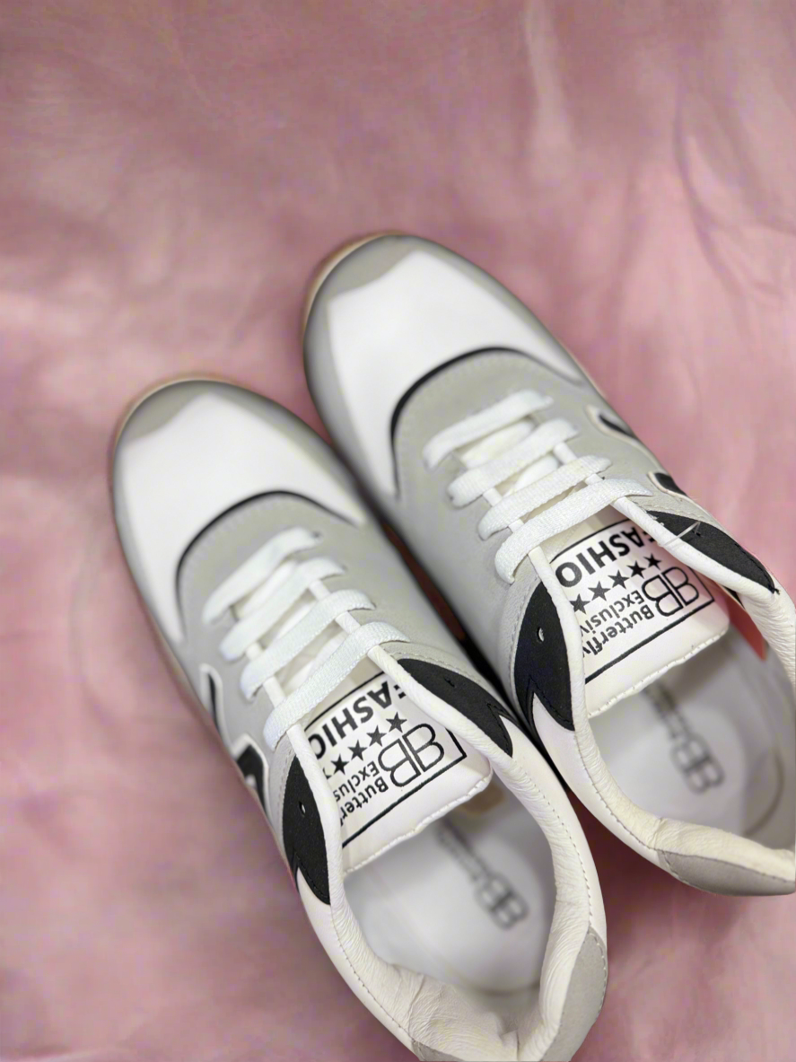 Trendy White & Black Casual Sneakers