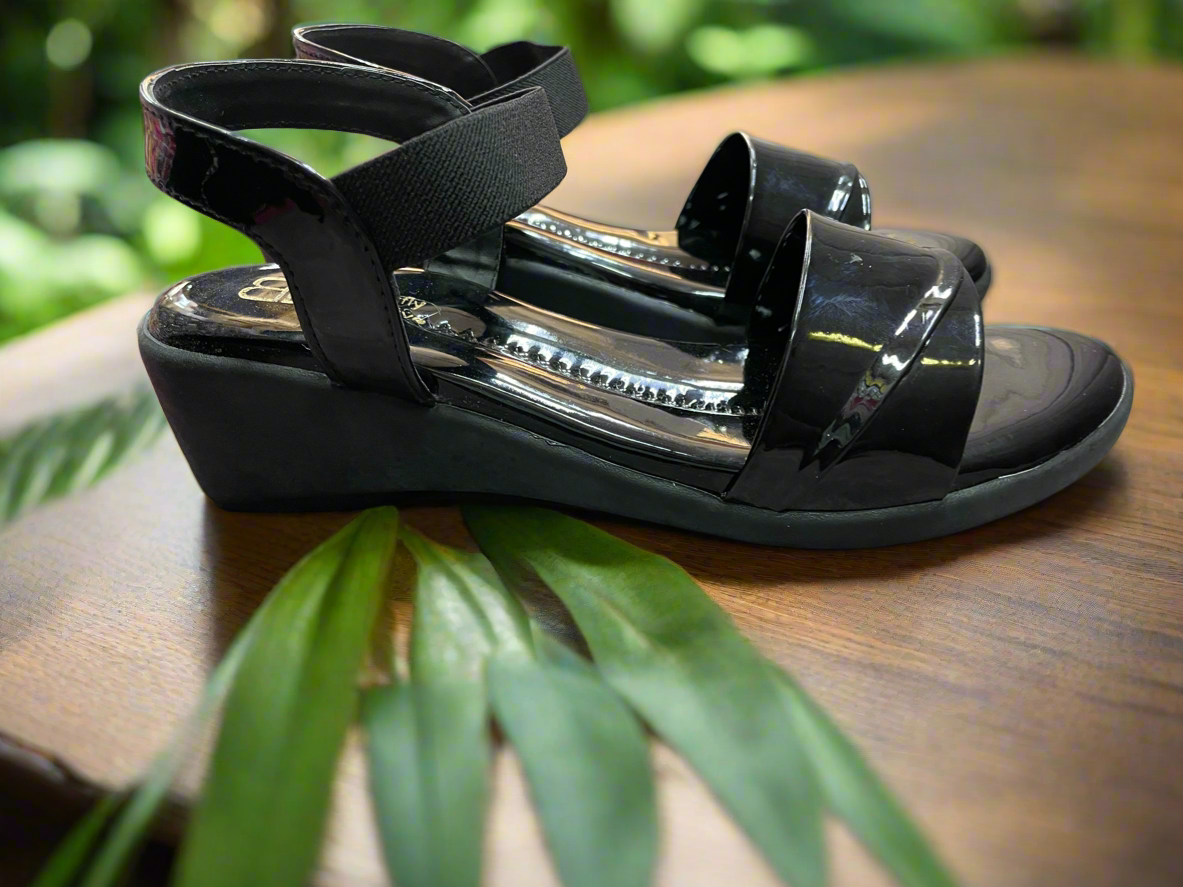 Chic Black Patent Leather Block Heel Sandals