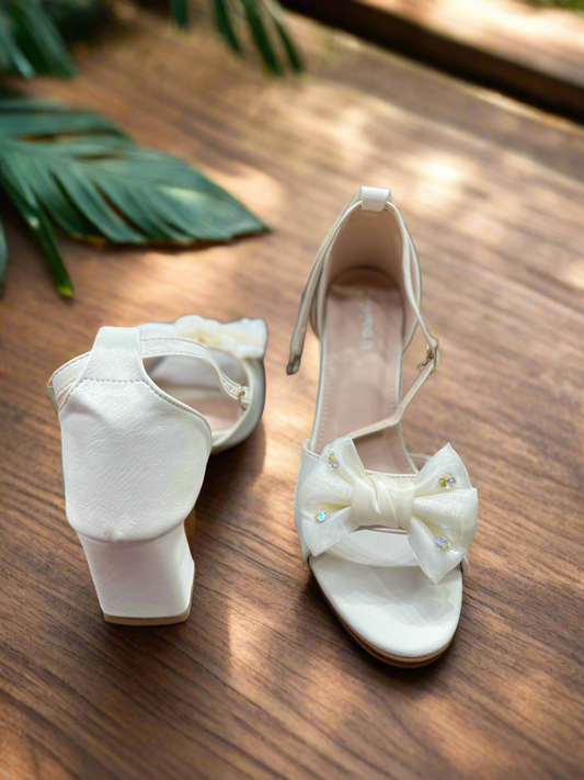 Elegant Ivory Block-Heel Sandals with Bow Detailing